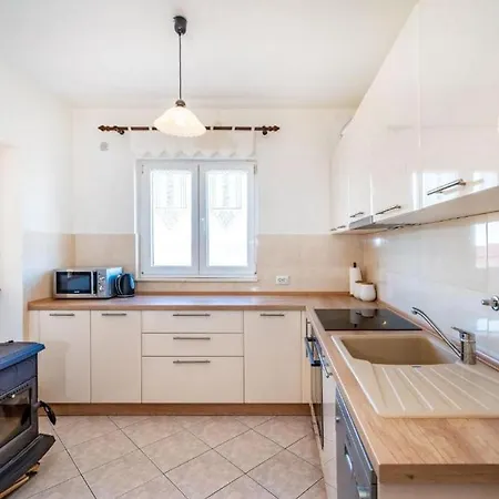 Milena Apartment *